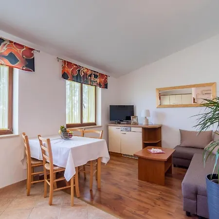 Apartment Fuer 5 Personen Ca 62 Qm In Krnica, Istrien Bucht Von Rasa *